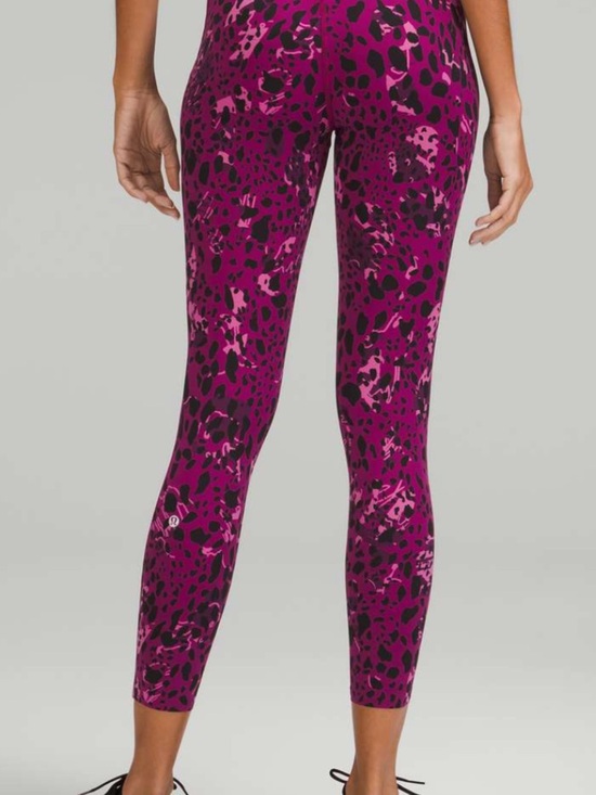 lululemon athletica Pants - Lululemon Base Pace High-Rise Leopard Cheetah Print Leggings
25"
Magenta
Size 14